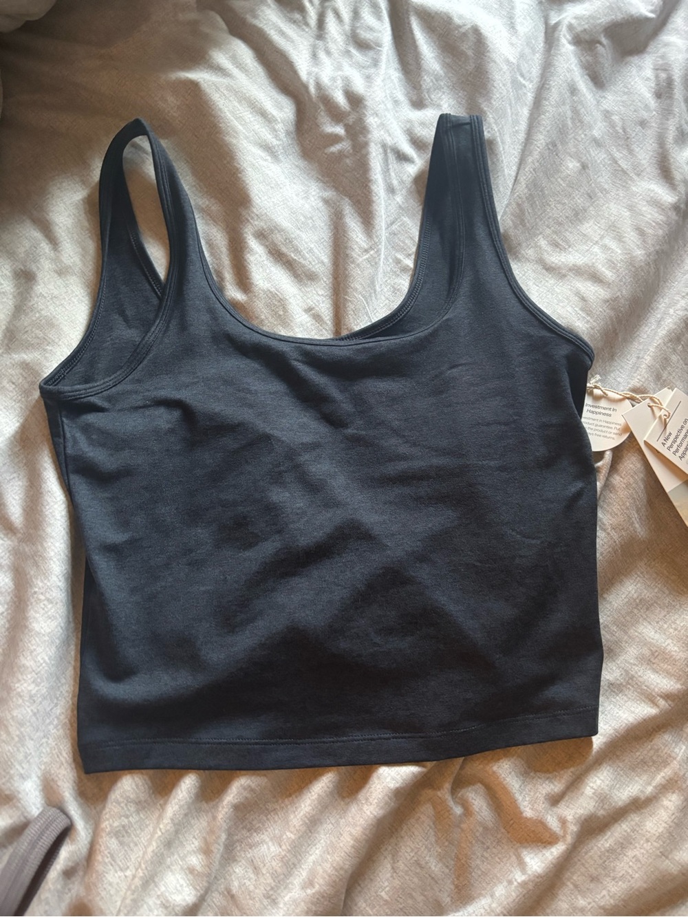 Vuori Halo Essential Tank
